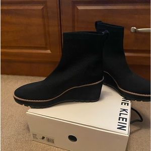 Anne Klein black fabric booties. Comfy - only worn one time! Like new. Size 8.